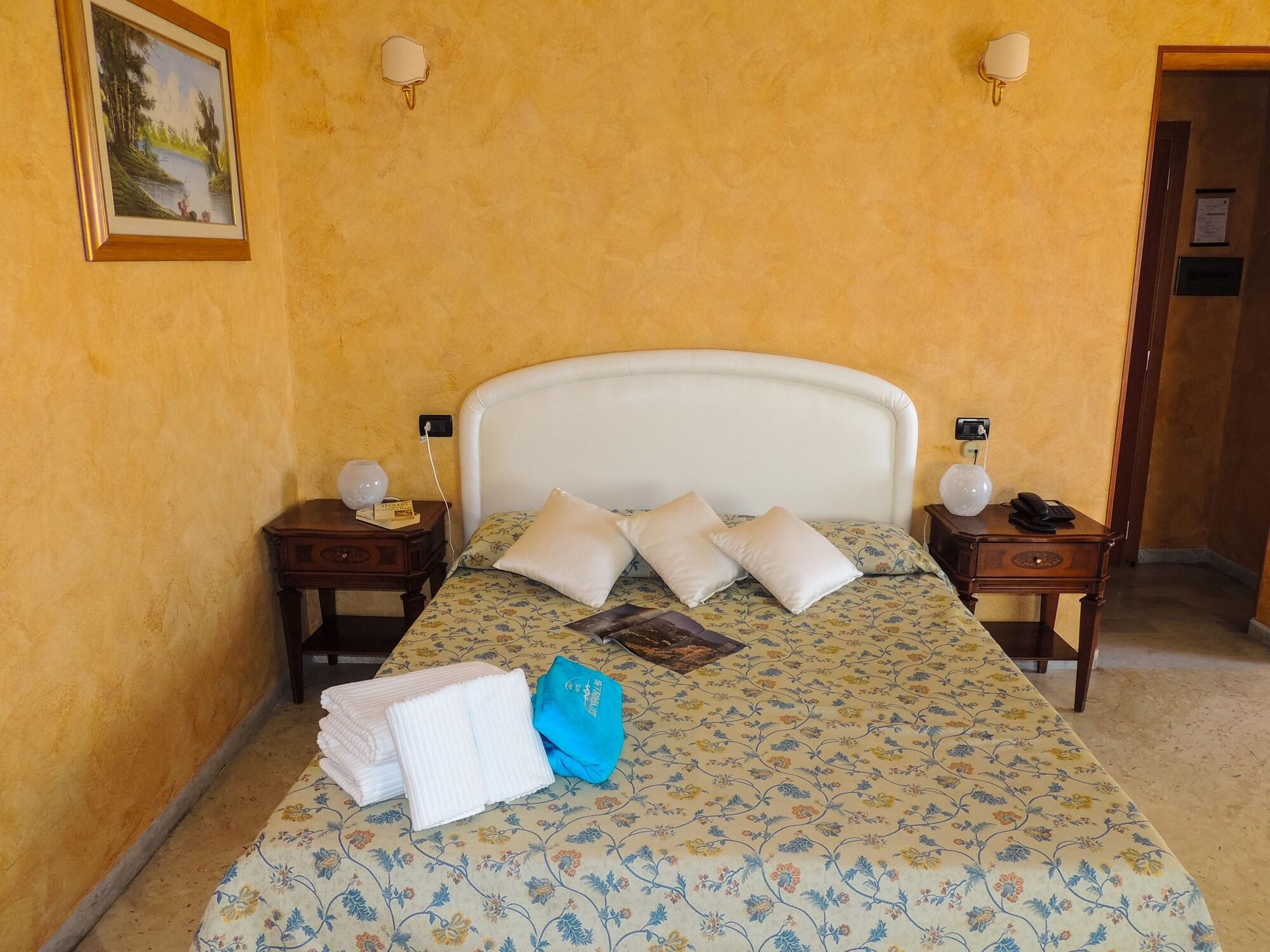 Hotel Lungomare Reggio Calabria Exterior foto