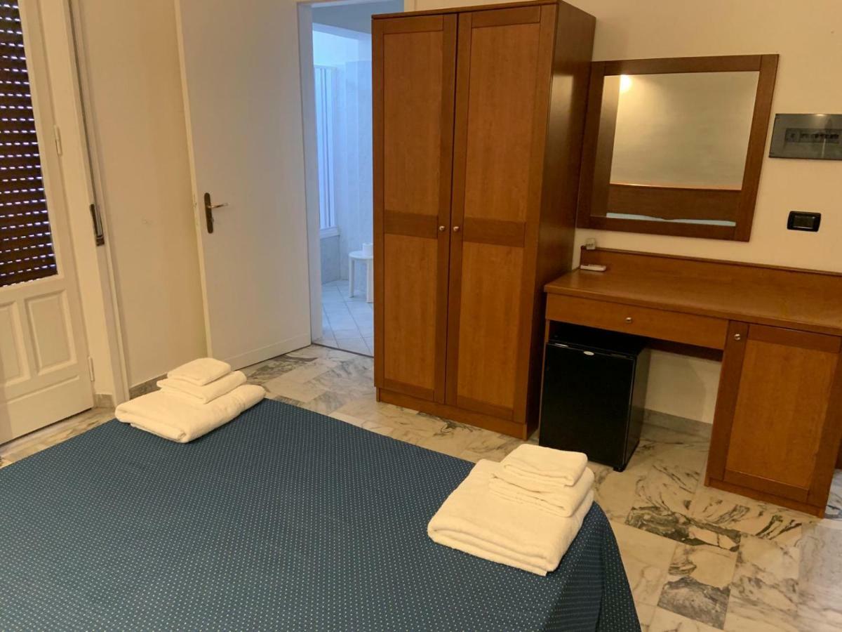 Hotel Lungomare Reggio Calabria Exterior foto