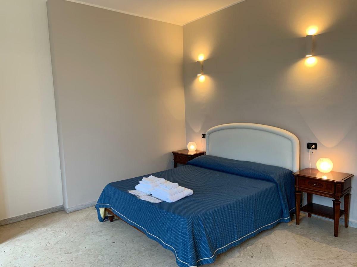 Hotel Lungomare Reggio Calabria Exterior foto